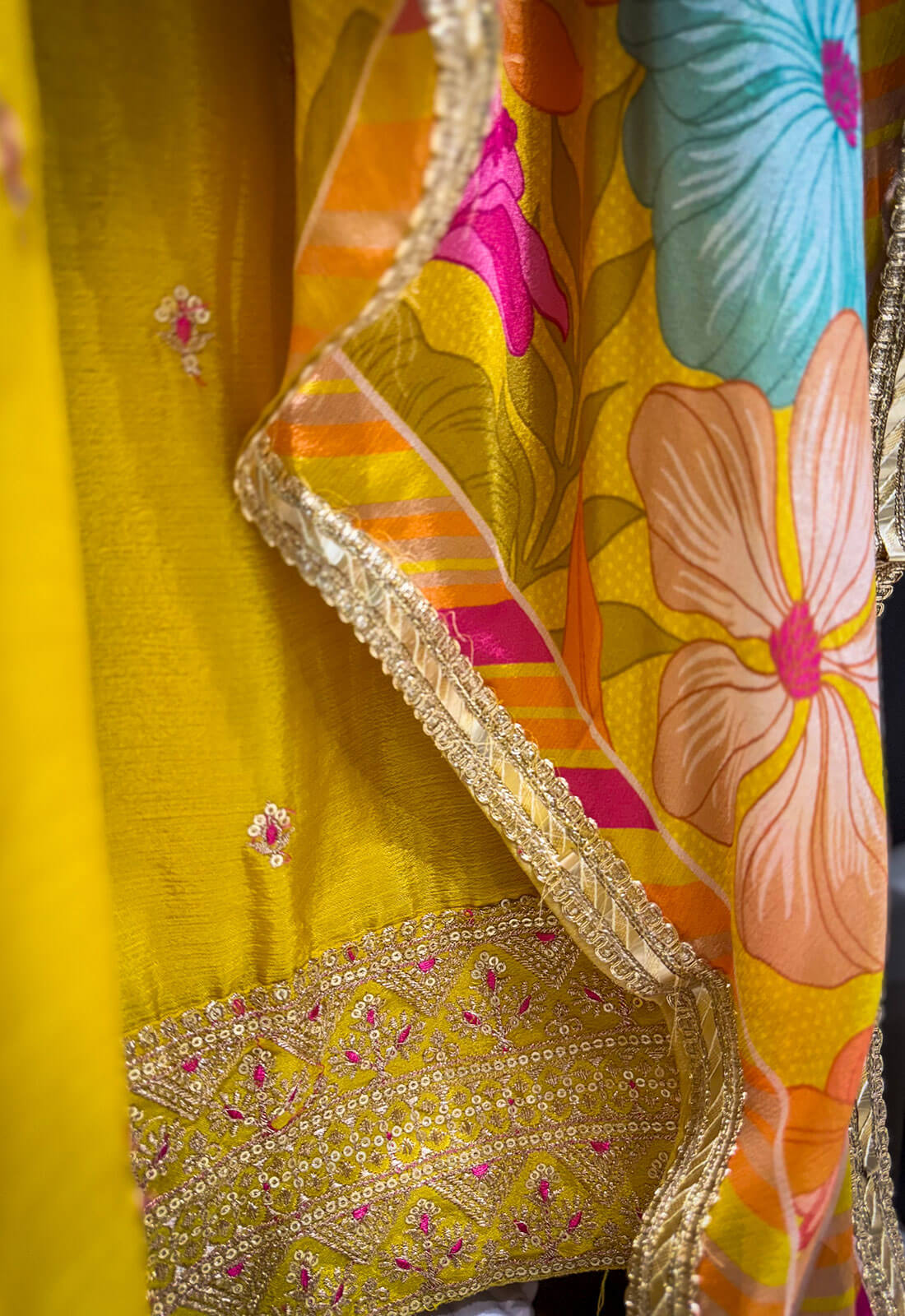 Embellished Work 3piece - Budha Gold