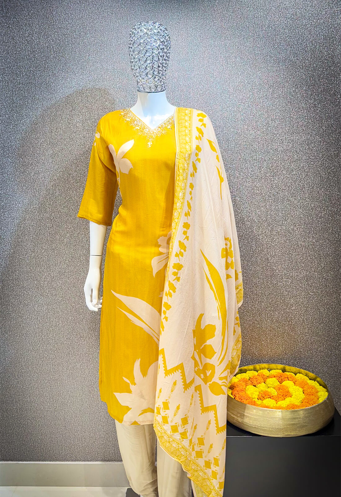 Embellished Work 3piece - Mikado Yellow