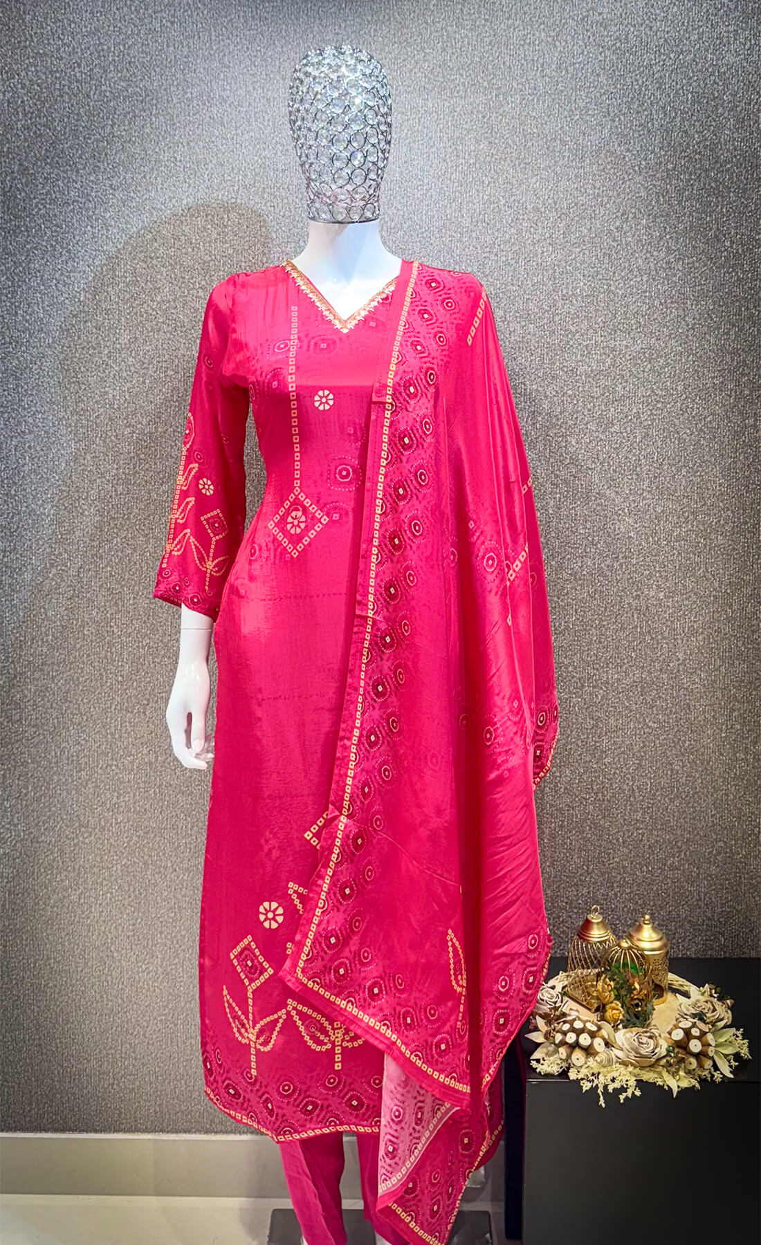 Embellished Work 3piece - Radical Red