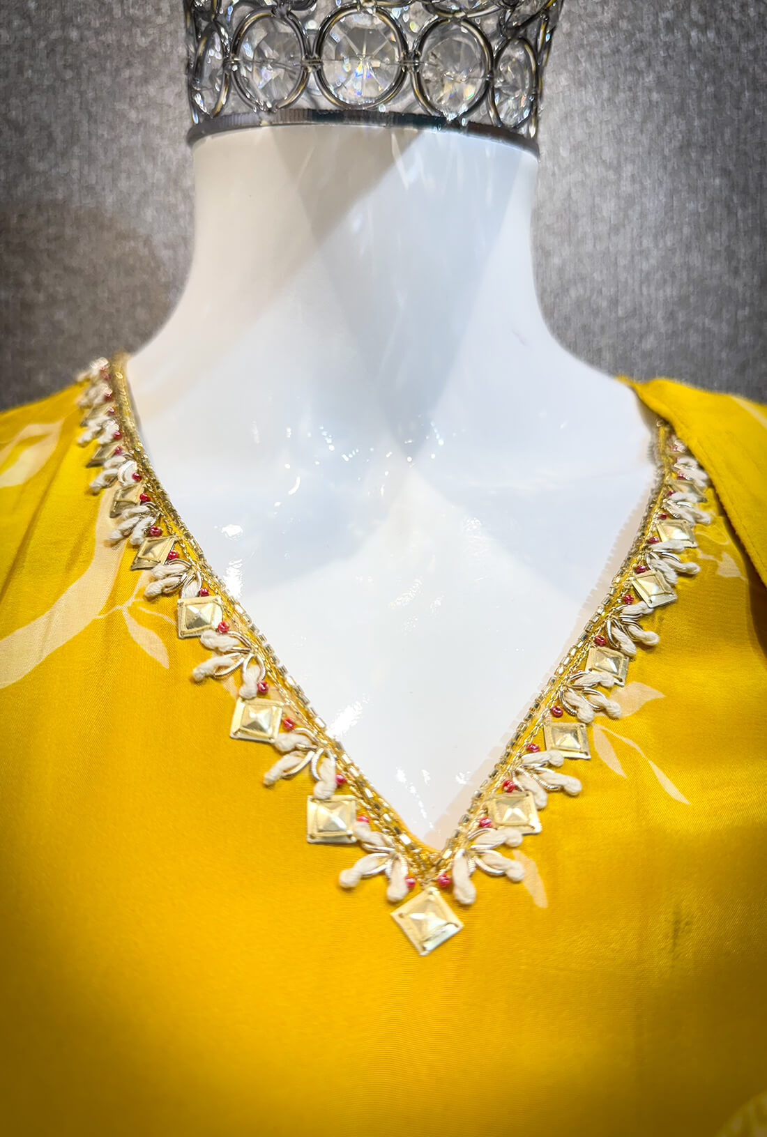 Embellished Work 3piece - Selective Yellow