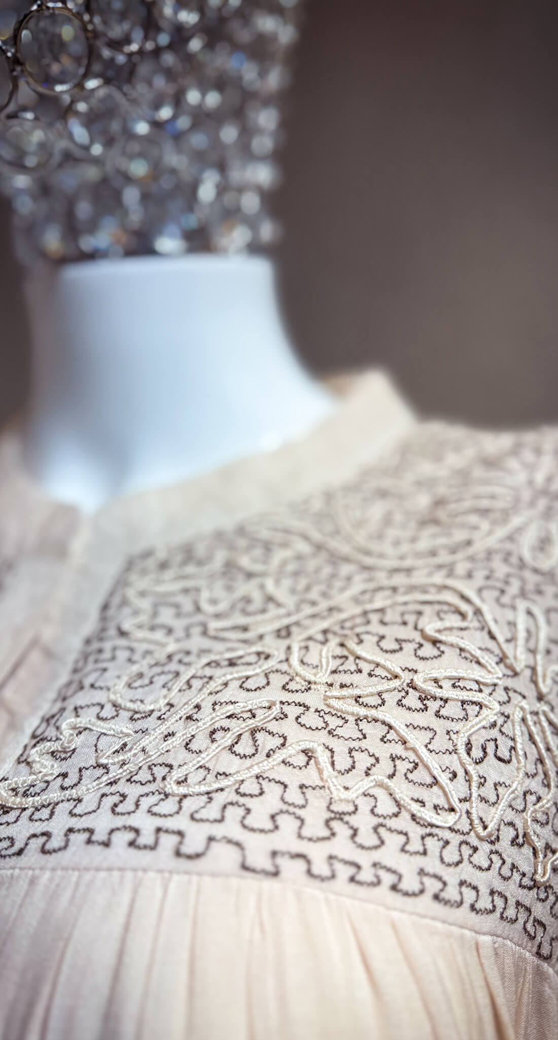 Ombre Effect Thread Work - Albescent White