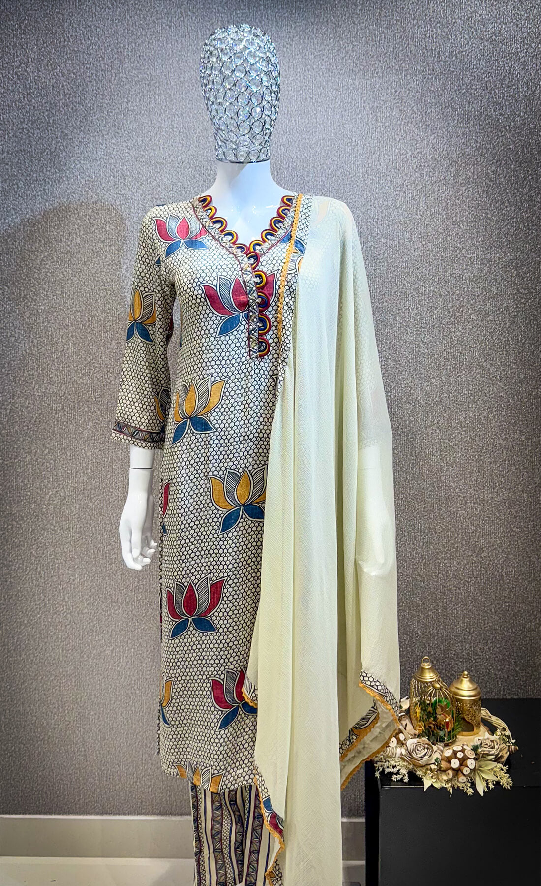 Printed  Suit 3 piece - Light Yellow