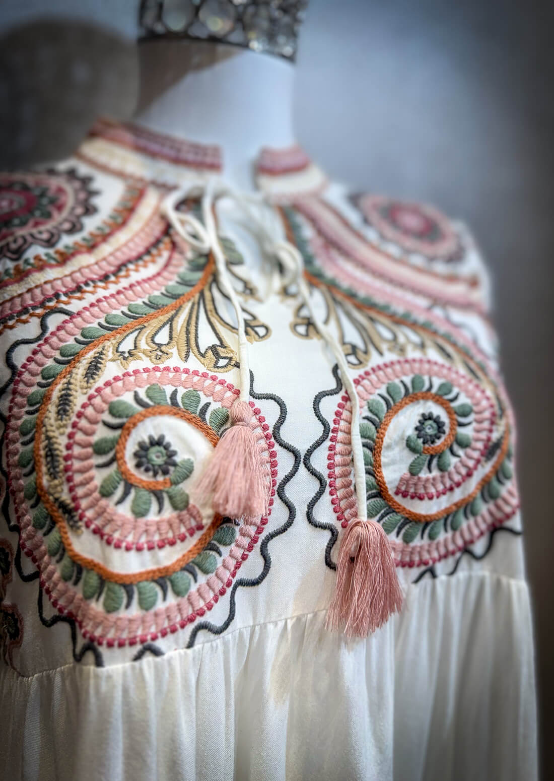 Thread Work One Piece - White